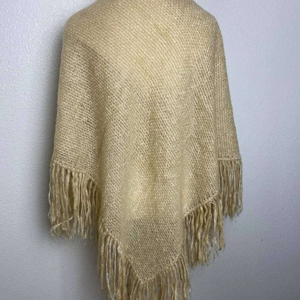 Vintage Wool Shawl Scarf  Fringe  47